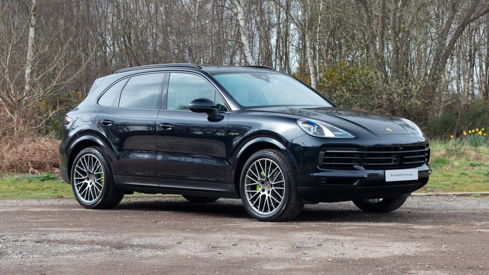 2022 Porsche Cayenne E-Hybrid 