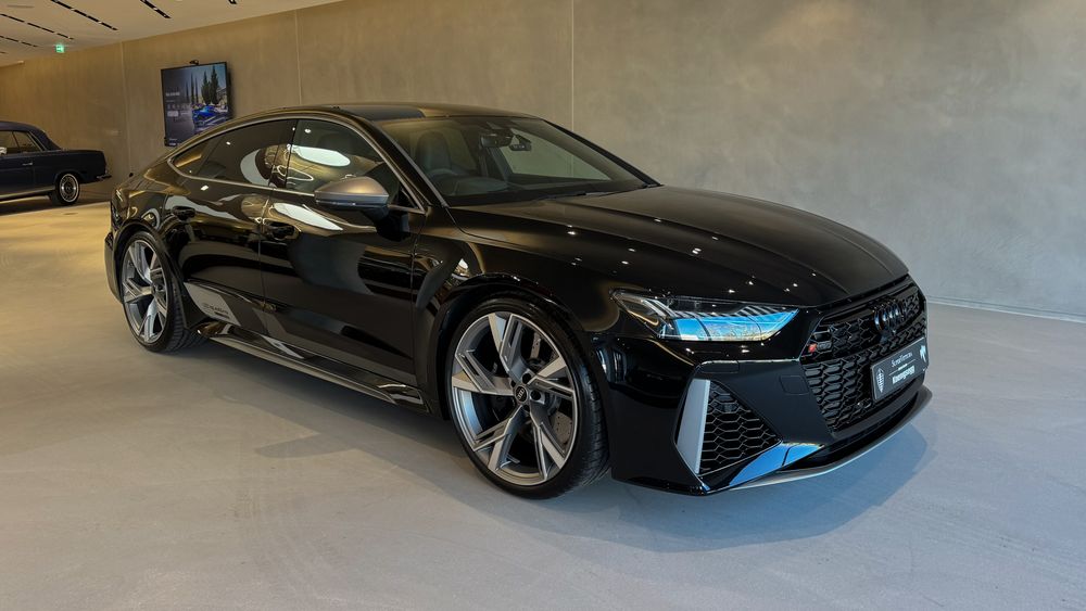 2025 Audi RS7 Performance 