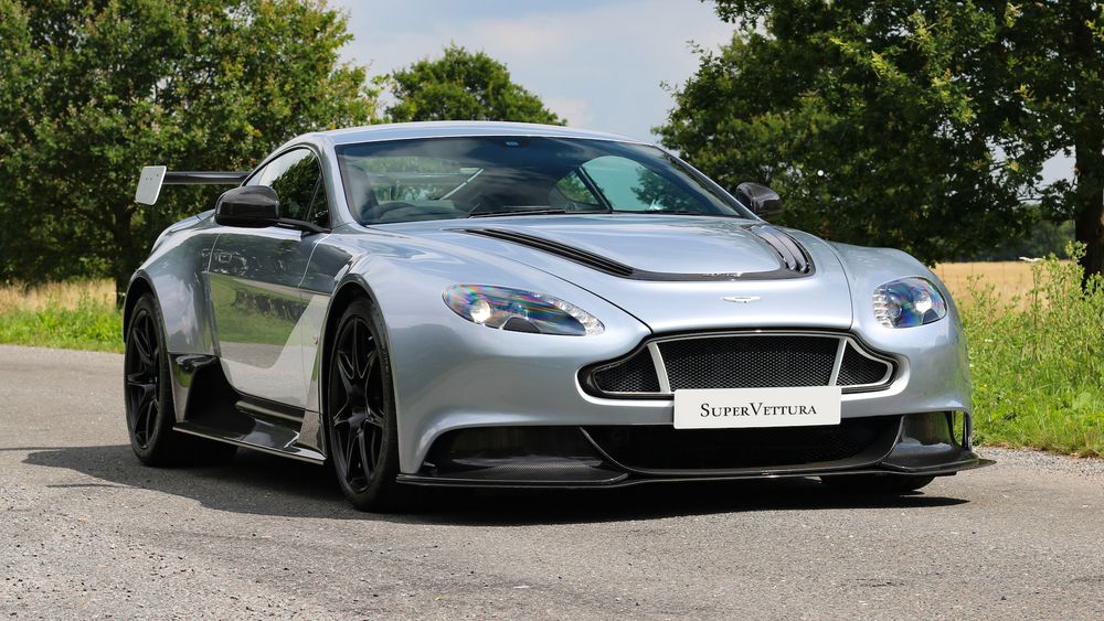 2015 Aston Martin GT12 