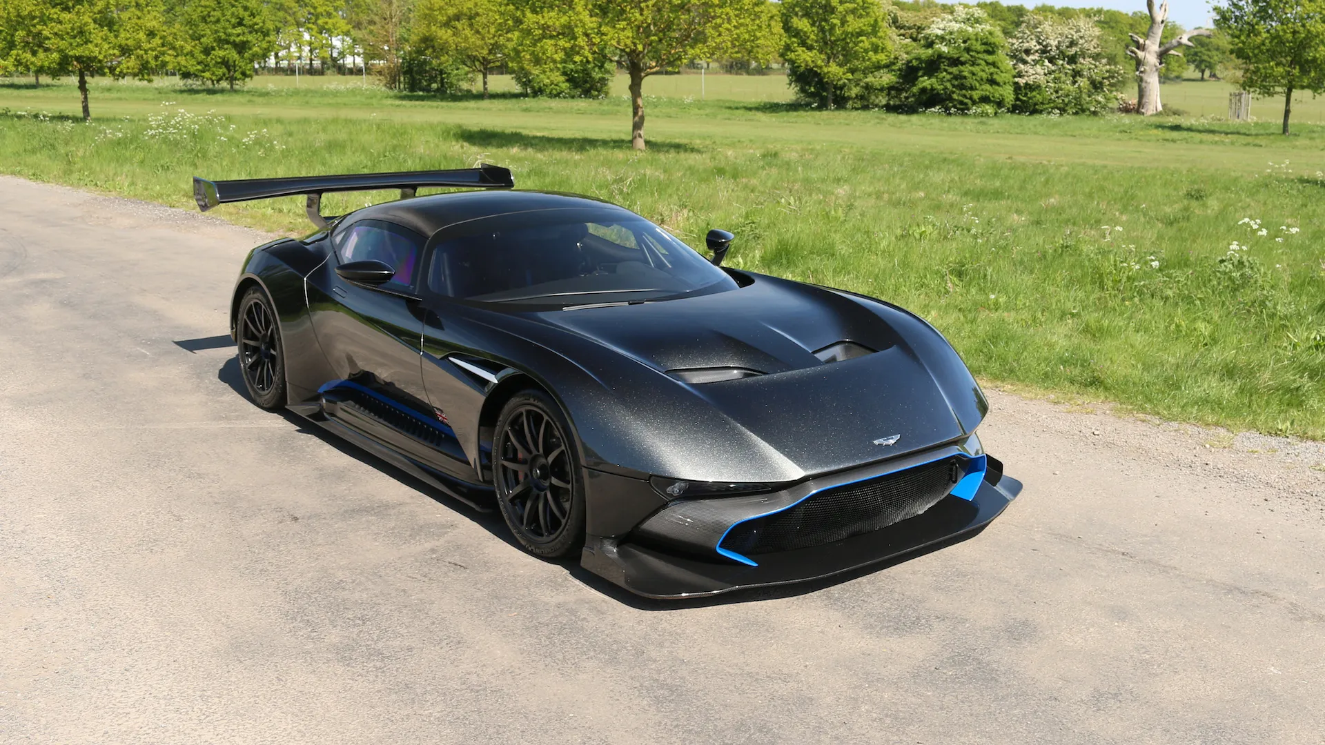 2016 Aston Martin Vulcan for sale | Official UK Koenigsegg Dealer ...