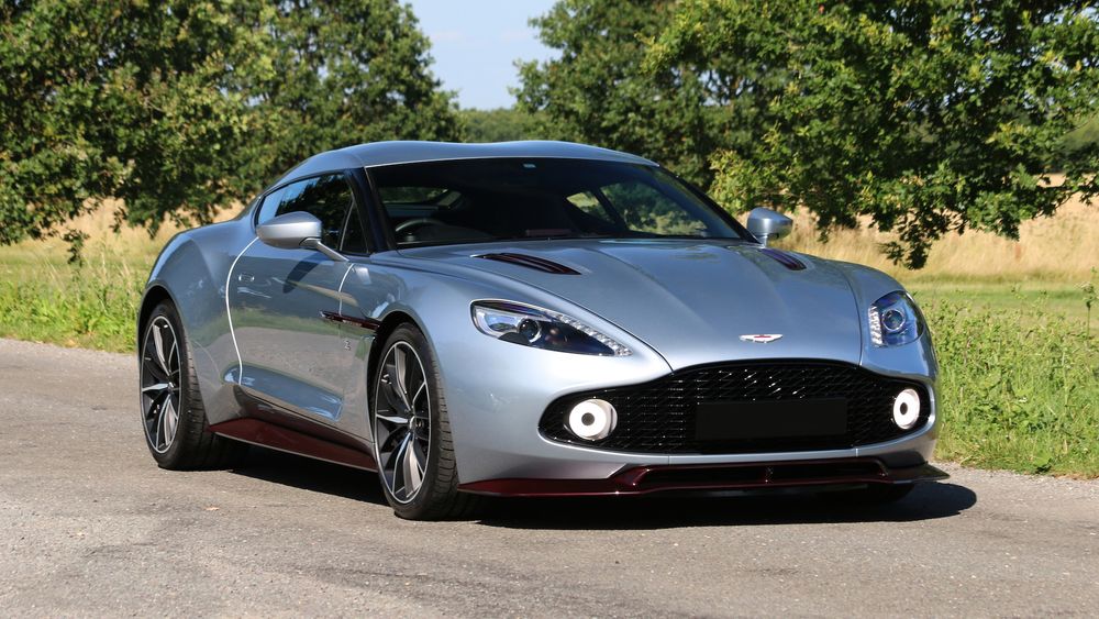 2018 Aston Martin V12 Vanquish Zagato Coupe 
