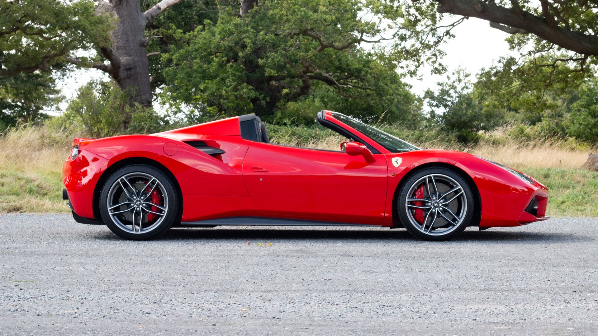 2018 ferrari 488 spider horsepower