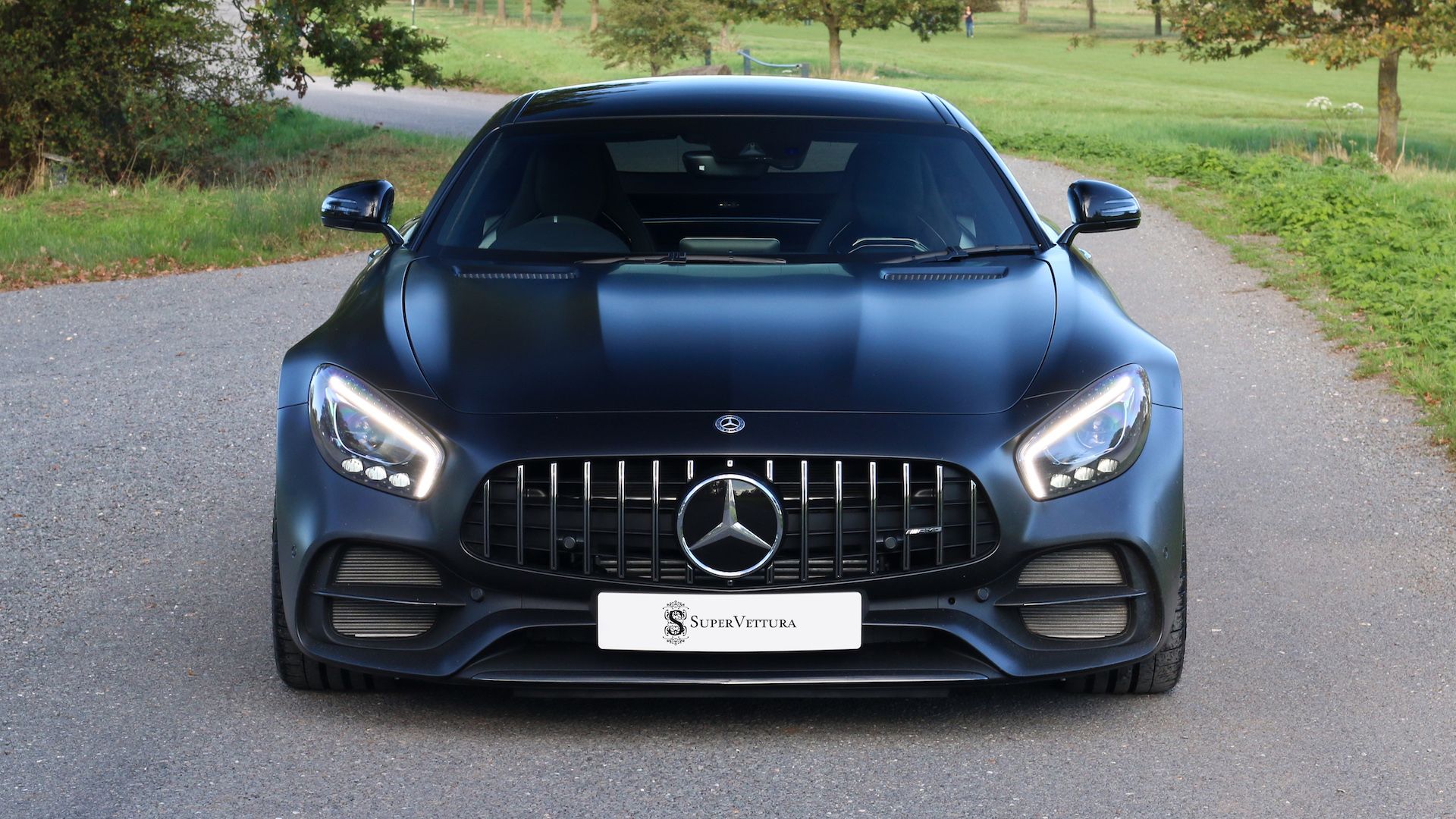 Sold 17 Mercedes Amg Gt Official Uk Koenigsegg Dealer Supervettura