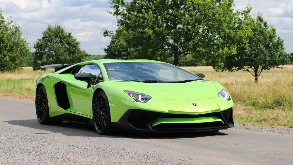 2016 Lamborghini Aventador SV 
