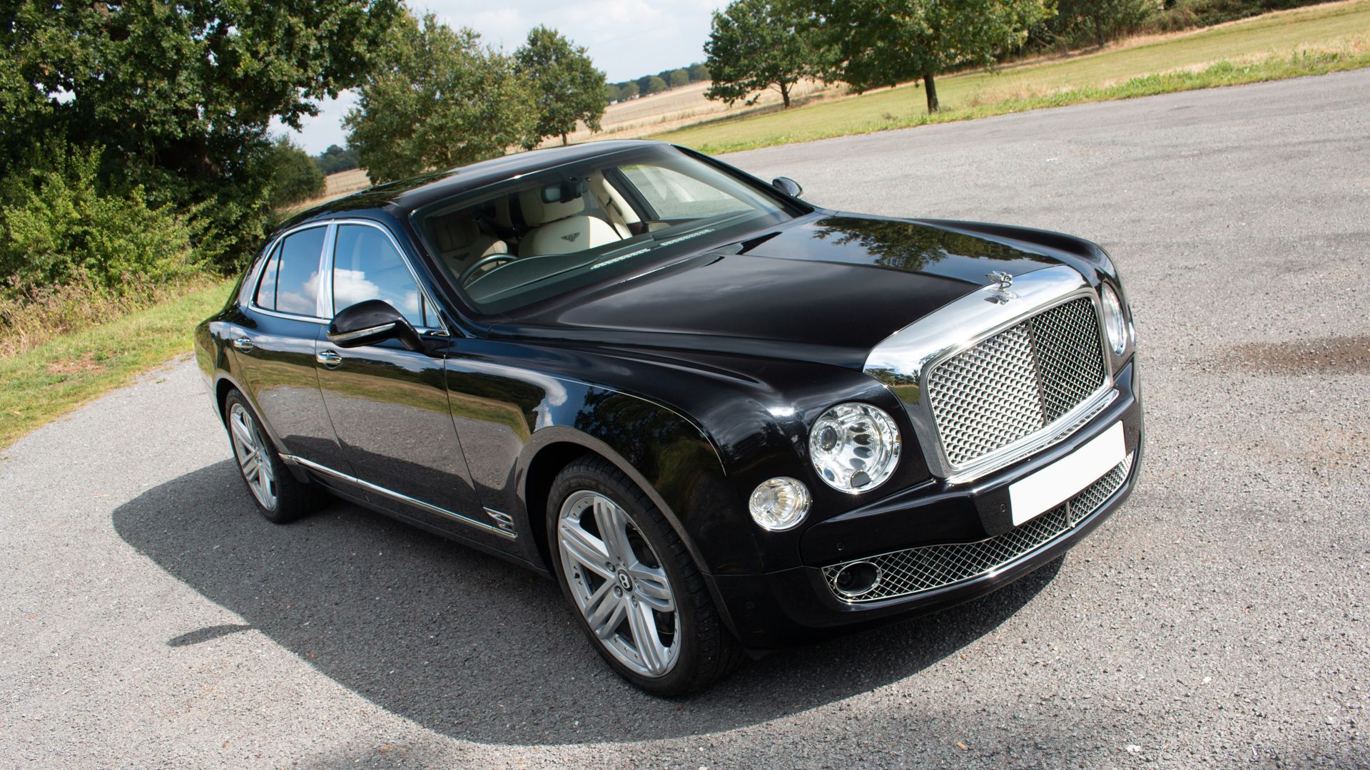 Sold 2014 Bentley Mulsanne | Official UK Koenigsegg Dealer | SuperVettura